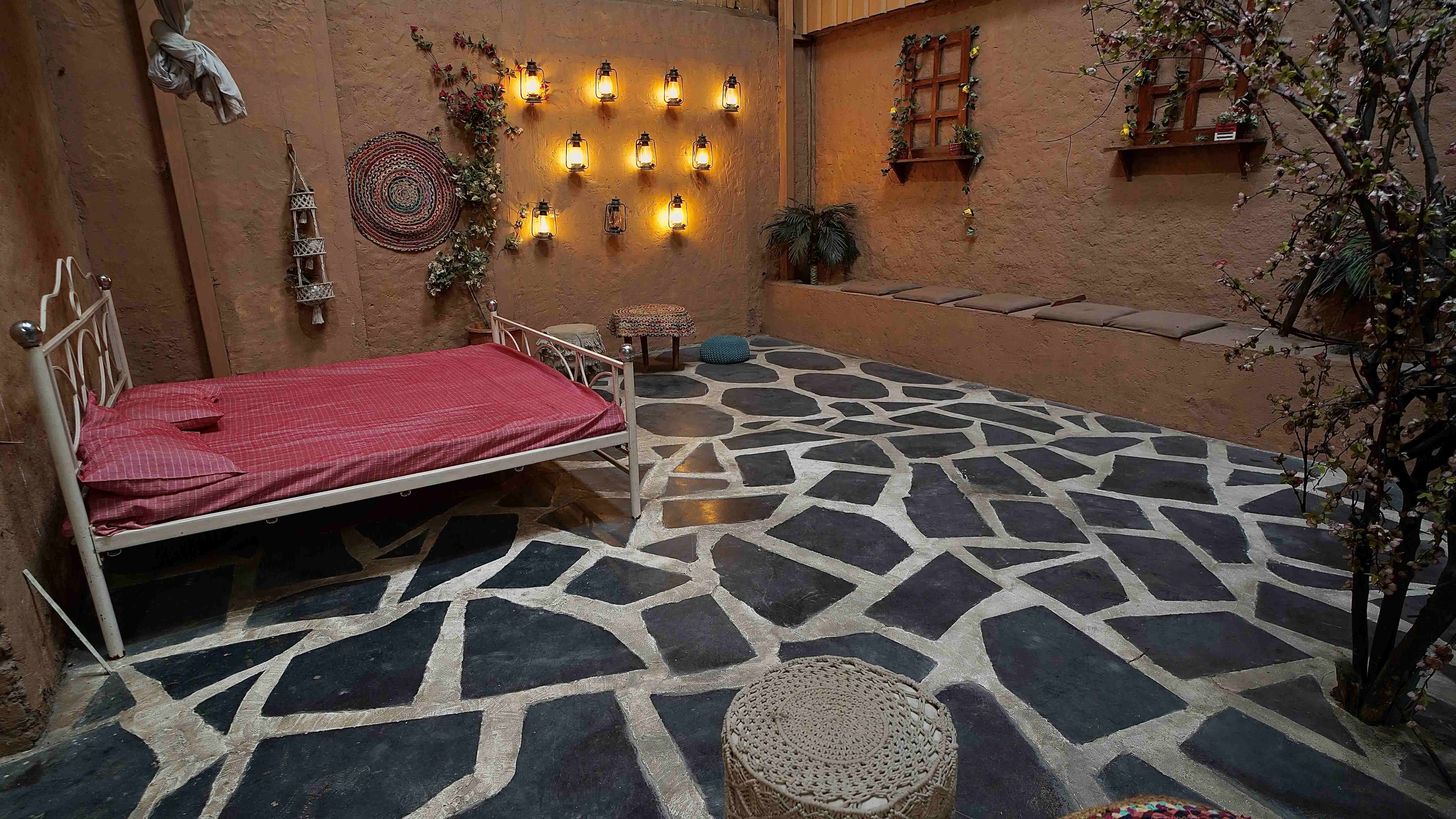 St Martin Café(3) – pre wedding location in delhi